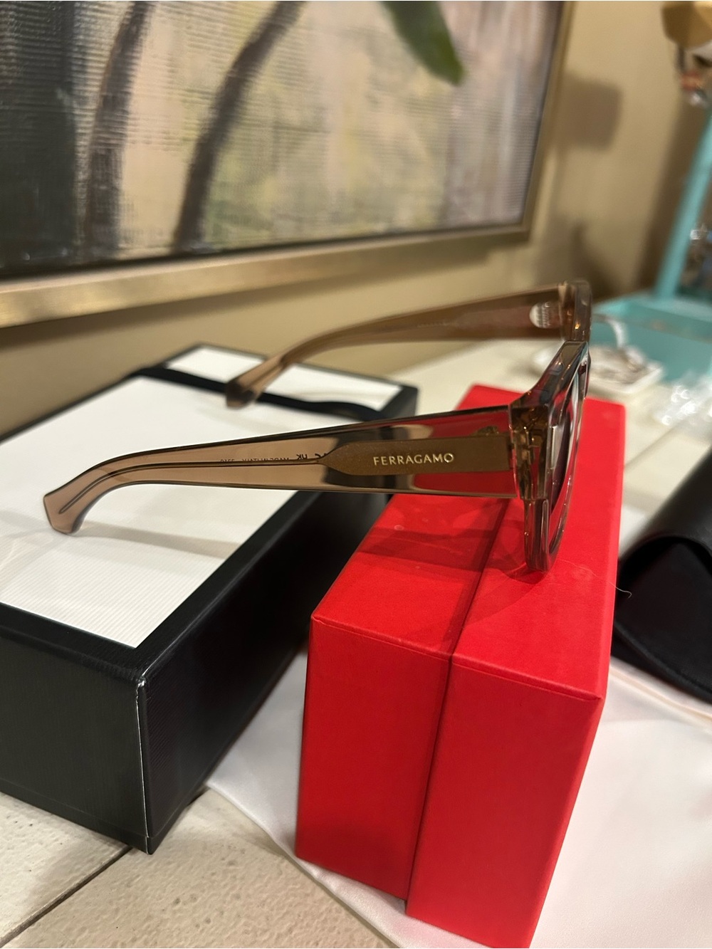 Ferragamo Sunglasses-Brand New - Picture 4 of 11